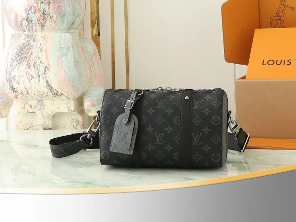 Louis Vuitton Bandouliere Keepall