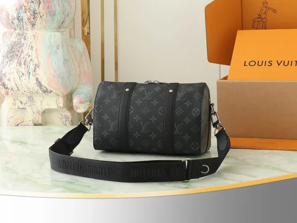 Louis Vuitton Bandouliere Keepall - Image 6
