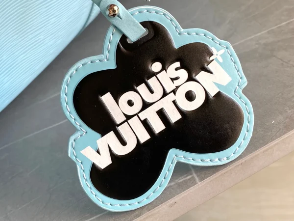 Louis Vuitton Keepall Bandoulière Bag - Image 6