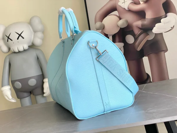 Louis Vuitton Keepall Bandoulière Bag - Image 10