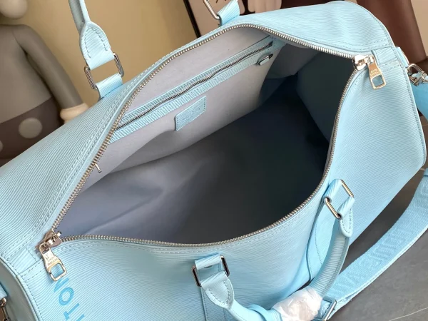 Louis Vuitton Keepall Bandoulière Bag - Image 3
