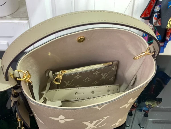 Louis Vuitton LV All In BB leather bag - Image 2
