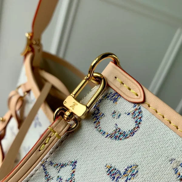 Louis Vuitton LV CarryAll PM Beige Cloth - Image 10