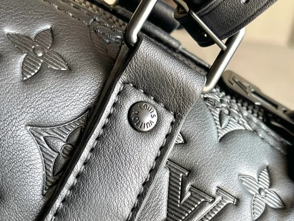 Louis Vuitton LV Unisex Keepall Bandoulière 50 Bag Black - Image 9