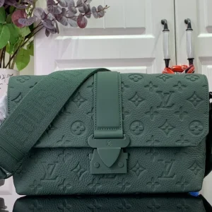 Louis Vuitton Leather Messenger/Shoulder Bags