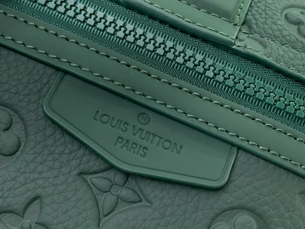 Louis Vuitton Leather Messenger/Shoulder Bags - Image 5