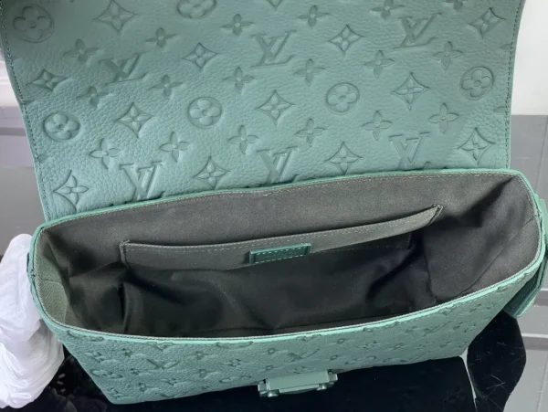 Louis Vuitton Leather Messenger/Shoulder Bags - Image 8