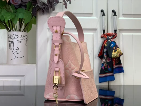 Louis Vuitton Marshmallow - Image 3