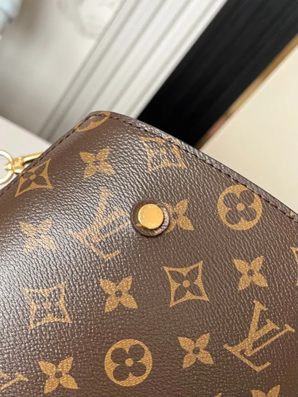Louis Vuitton Monogram Montaigne MM - Image 8