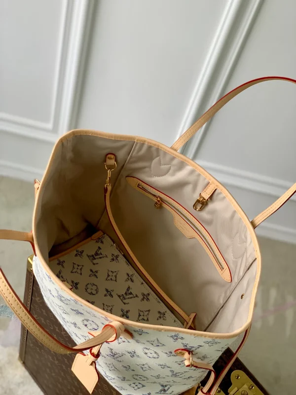 Louis Vuitton Neverfull Bag - Image 2