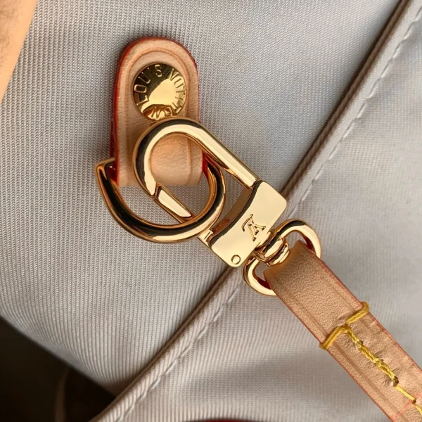 Louis Vuitton Neverfull Bag - Image 9