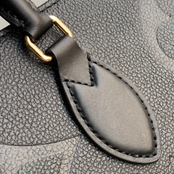 Louis Vuitton OnTheGo Tote MM Black Leather - Image 8