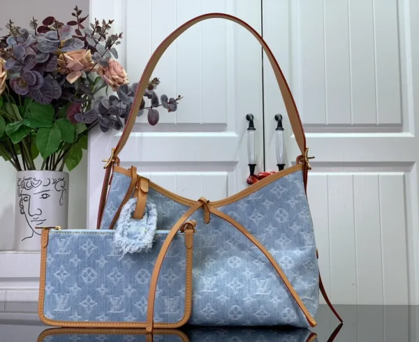 Louis Vuitton Shoulder Bag