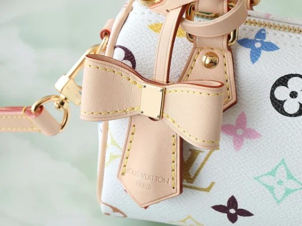 Louis Vuitton Shoulder Bag - Image 4
