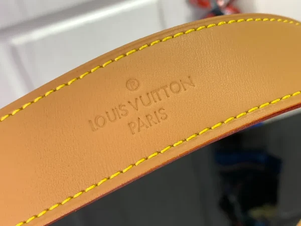 Louis Vuitton Shoulder Bag - Image 10