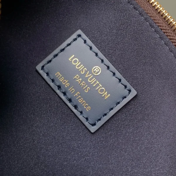 Louis Vuitton Shoulder Bag Noe Blue Epi - Image 6