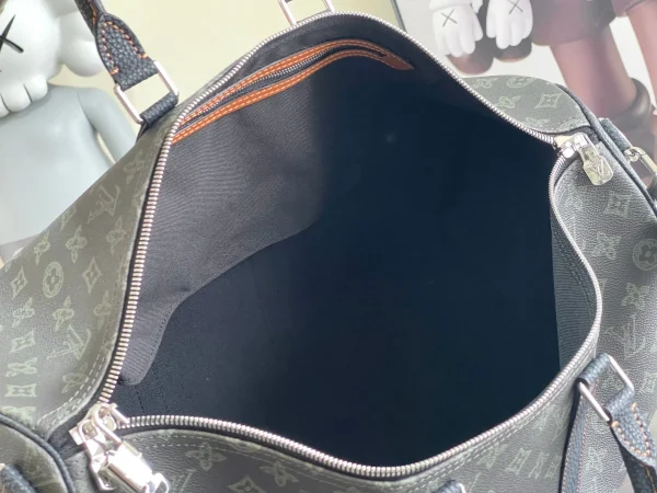Louis vuitton Big Travel Bag - Image 2