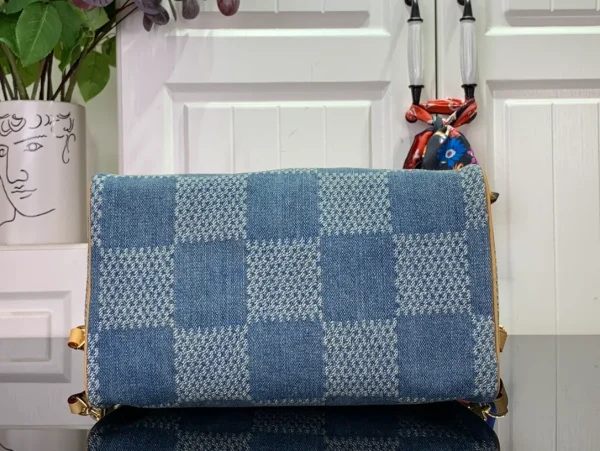 Luxury Louis Vuitton Denim Bag - Image 5