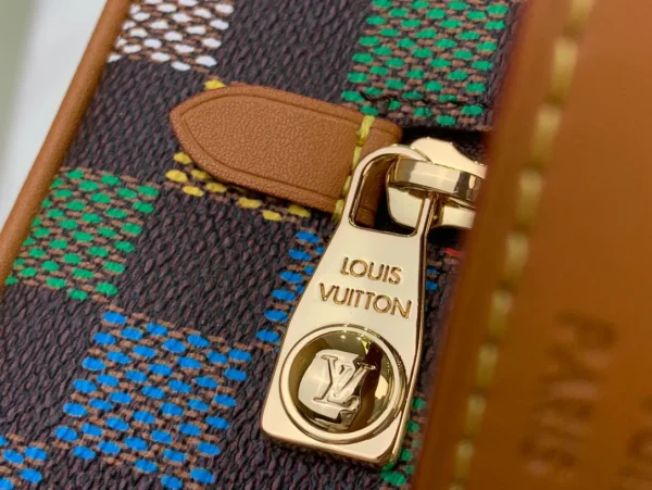 Men's Luxury Travel Accessories & Travel Gifts - Image 8