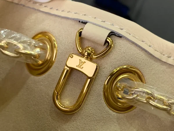 Monogram Empreinte Leather Monogram Signature Women Bags - Image 2