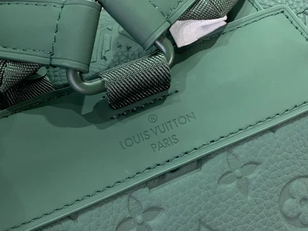 Monogram Signature Collection for Bags - Image 7