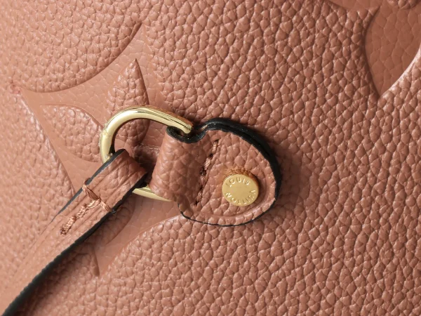 Neverfull MM Monogram Empreinte Leather - Image 8
