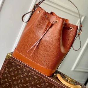 Noé MM Epi Leather Handbags