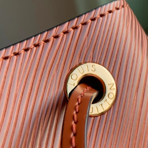 Noé MM Epi Leather Handbags - Image 10