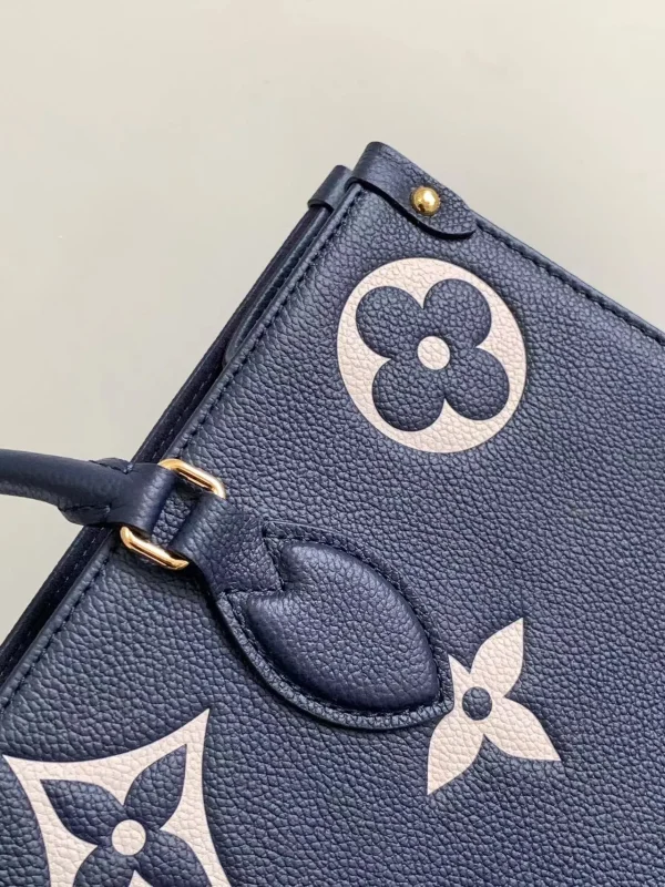 OnTheGo MM Bicolor Monogram Empreinte Leather - Image 8