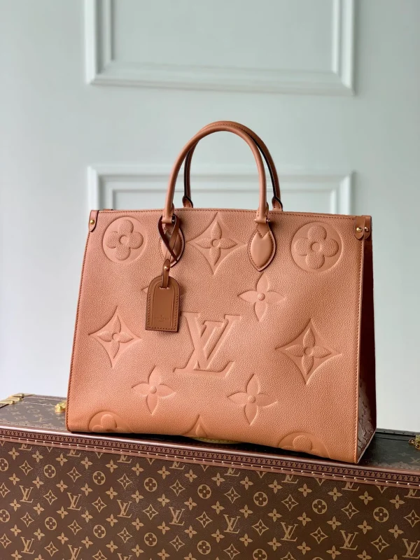 OnTheGo MM Monogram Empreinte Leather  Handbags - Image 2