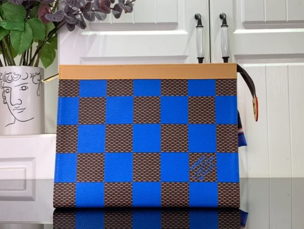 Pochette Voyage Damier Other Travel