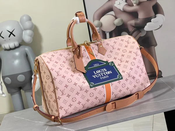 Speedy P9 Bandoulière 40 Autres Cuirs Monogram
