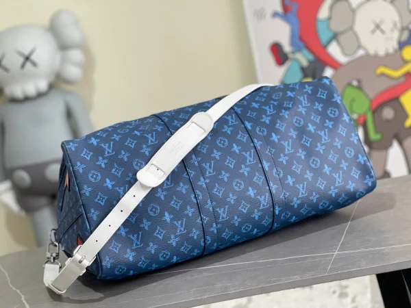 Travel Bags Collection for Men - Image 7
