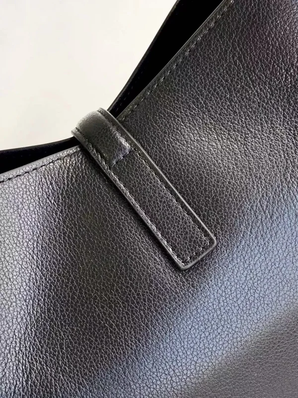 Bags for woman by Saint Laurent - Image 8