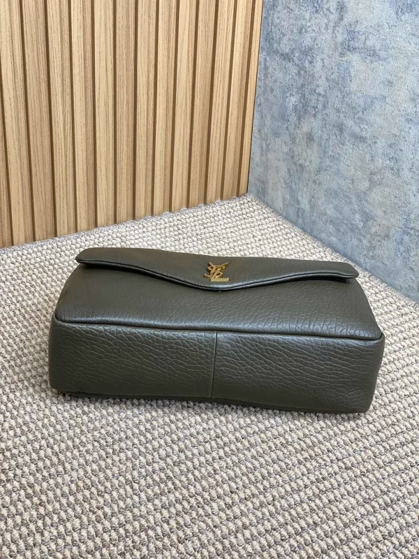 CALYPSO 36 CHAIN BAG IN DARK GREEN LAMBSKIN - Image 5