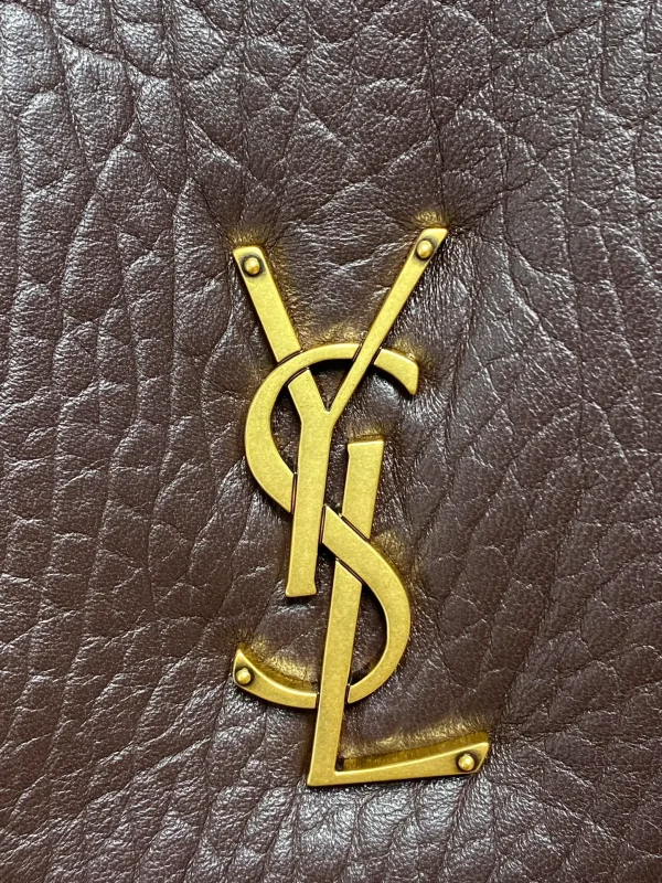 CALYPSO medium in grained lambskin - Image 8