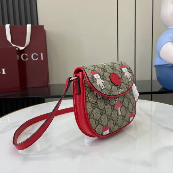 Children's printed GG bucket bag - Image 3