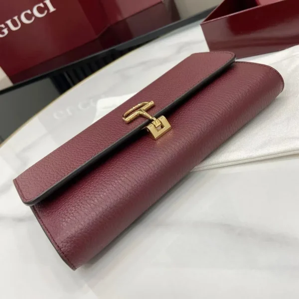 Continental wallet with Gucci script in black leather - Image 3