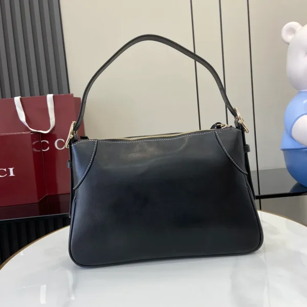 GG Emblem large shoulder bag