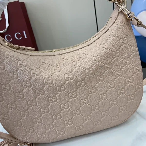 GG Emblem small shoulder bag - Image 6