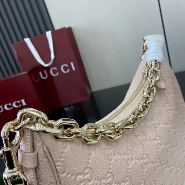 GG Emblem small shoulder bag - Image 7