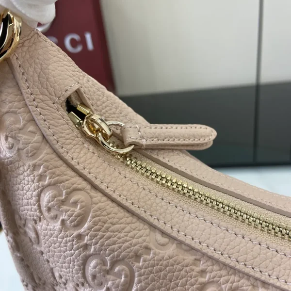 GG Emblem small shoulder bag - Image 8