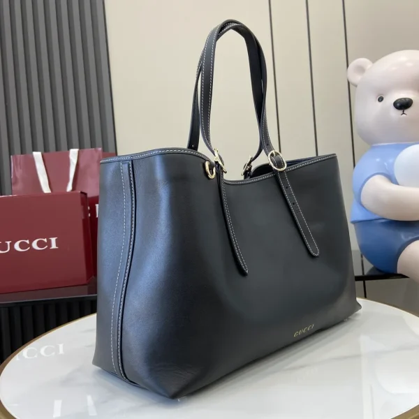 GG Emblem large tote bag - Image 3