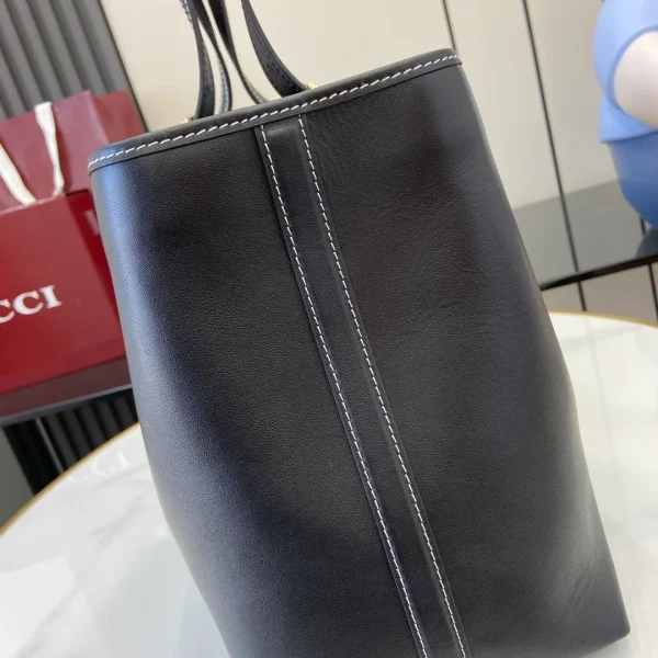 GG Emblem large tote bag - Image 7