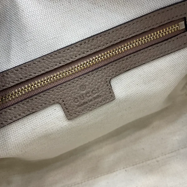 GG Emblem medium boston bag - Image 2