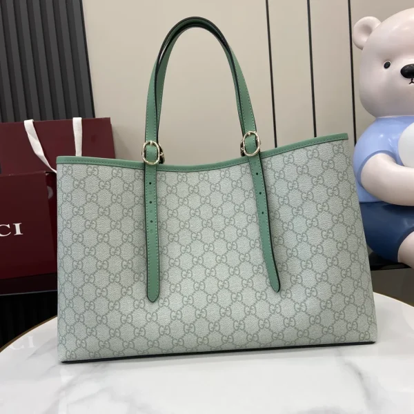 GG Emblem medium tote bag in Green GG Canvas - Image 4