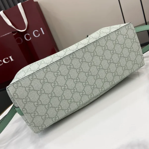 GG Emblem small bucket bag - Image 7