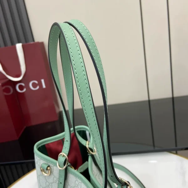 GG Emblem small bucket bag - Image 10