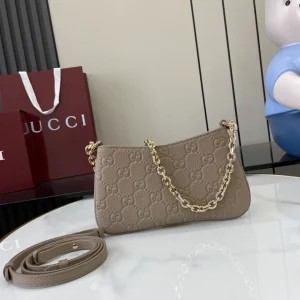 GG Emblem wallet on chain