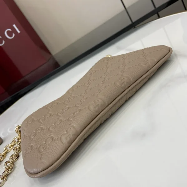 GG Emblem wallet on chain - Image 8